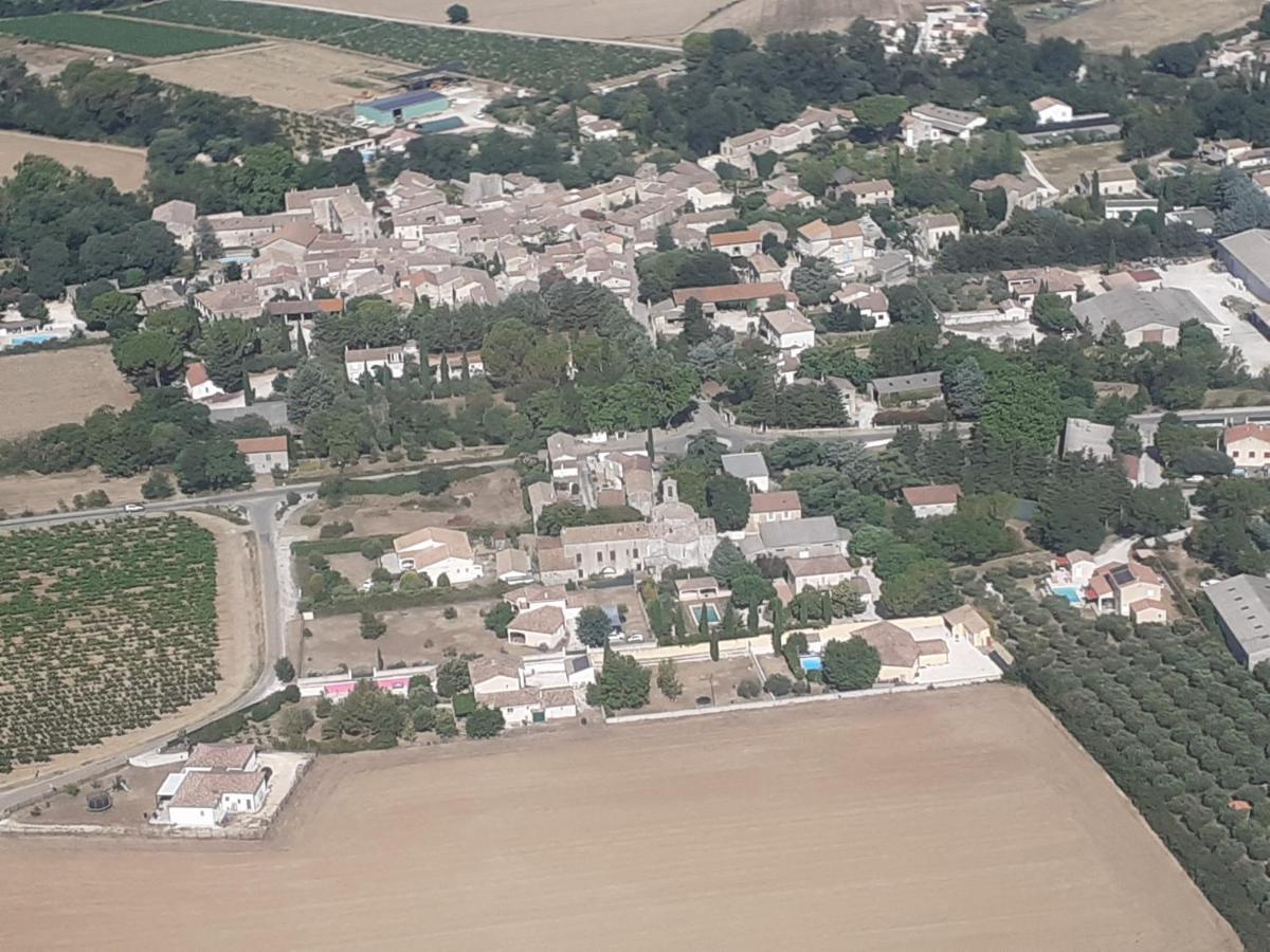 La Clastre Location D'Un Studio Avec Piscine Et Clim Pres D'Uzes Bourdic Exterior foto